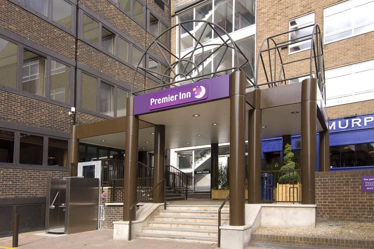 Premier Inn ברנטווד מראה חיצוני תמונה