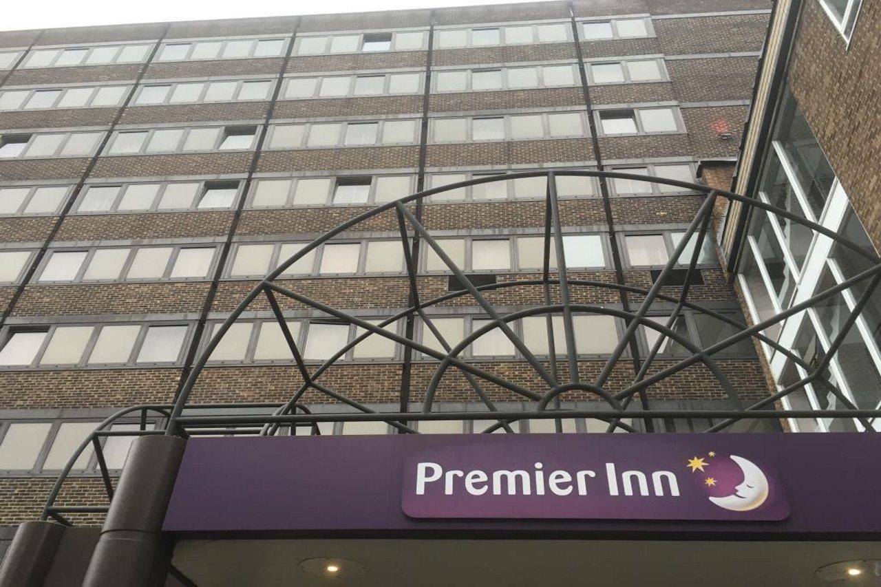 Premier Inn ברנטווד מראה חיצוני תמונה