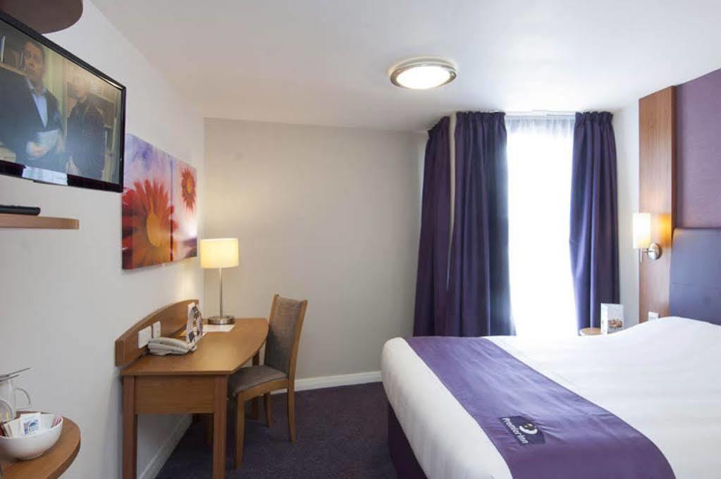 Premier Inn ברנטווד מראה חיצוני תמונה
