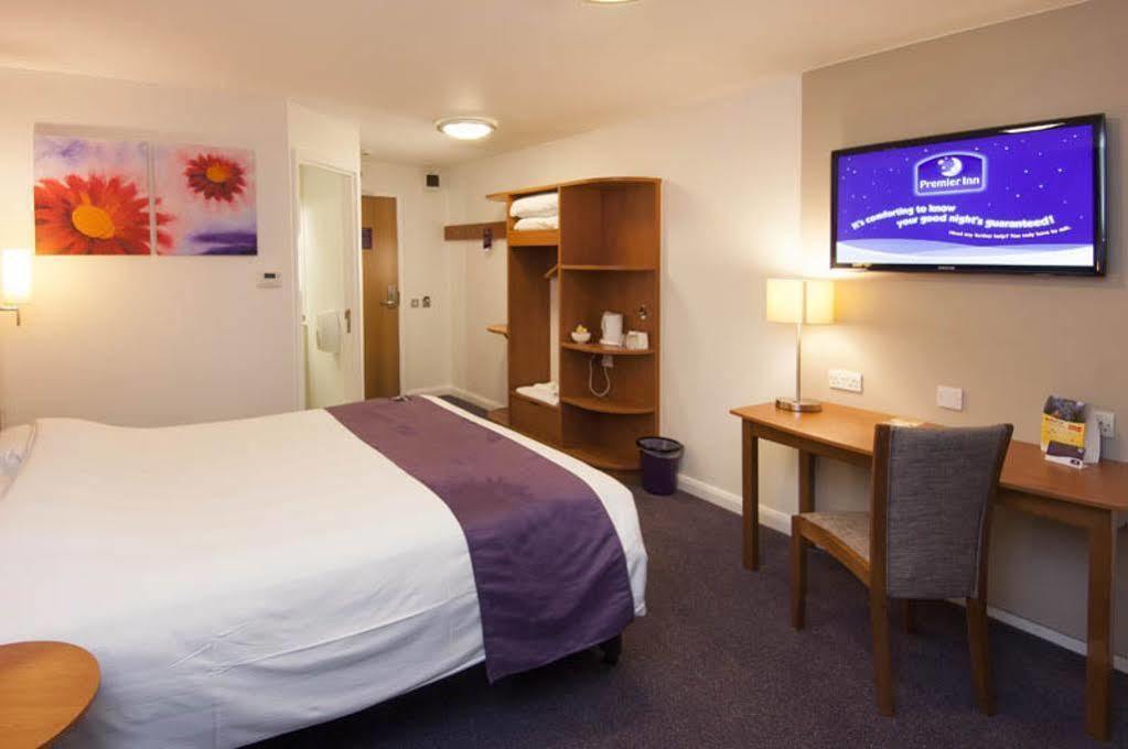 Premier Inn ברנטווד מראה חיצוני תמונה